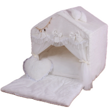 Load image into Gallery viewer, Exquisite luxury pet bed for dogs and cats featuring orthopedic comfort, handmade in Europe with baroque designer details, glamorous high-end customizable pet furniture by Aposentis. €350.00