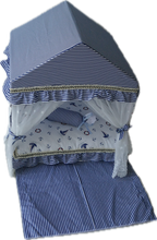 Load image into Gallery viewer, Exquisite luxury pet bed for dogs and cats featuring orthopedic comfort, handmade in Europe with baroque designer details, glamorous high-end customizable pet furniture by Aposentis. €390.00