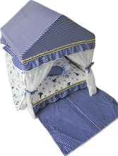 Load image into Gallery viewer, Exquisite luxury pet bed for dogs and cats featuring orthopedic comfort, handmade in Europe with baroque designer details, glamorous high-end customizable pet furniture by Aposentis. €390.00