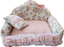 Load image into Gallery viewer, Emma Pet Cushion Bed