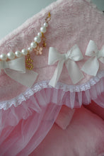 Load image into Gallery viewer, Exquisite luxury pet bed for dogs and cats featuring orthopedic comfort, handmade in Europe with baroque designer details, glamorous high-end customizable pet furniture by Aposentis. €350.00