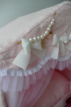 Load image into Gallery viewer, Exquisite luxury pet bed for dogs and cats featuring orthopedic comfort, handmade in Europe with baroque designer details, glamorous high-end customizable pet furniture by Aposentis. €350.00