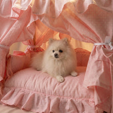 Load image into Gallery viewer, Exquisite luxury pet bed for dogs and cats featuring orthopedic comfort, handmade in Europe with baroque designer details, glamorous high-end customizable pet furniture by Aposentis. €390.00