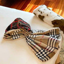 Load image into Gallery viewer, The H Blanket