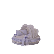 Load image into Gallery viewer, Exquisite luxury pet bed for dogs and cats featuring orthopedic comfort, handmade in Europe with baroque designer details, glamorous high-end customizable pet furniture by Aposentis. €570.00