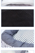 Load image into Gallery viewer, Exquisite luxury pet bed for dogs and cats featuring orthopedic comfort, handmade in Europe with baroque designer details, glamorous high-end customizable pet furniture by Aposentis. €190.00