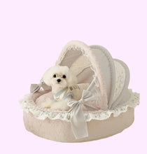 Load image into Gallery viewer, Exquisite luxury pet bed for dogs and cats featuring orthopedic comfort, handmade in Europe with baroque designer details, glamorous high-end customizable pet furniture by Aposentis. €550.00