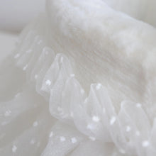 Load image into Gallery viewer, Marie Pet Bed