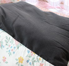 Load image into Gallery viewer, Dear Emma Pet Cushion Bed