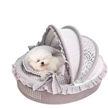 Load image into Gallery viewer, Exquisite luxury pet bed for dogs and cats featuring orthopedic comfort, handmade in Europe with baroque designer details, glamorous high-end customizable pet furniture by Aposentis. €550.00