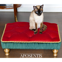 Load image into Gallery viewer, Exquisite luxury pet bed for dogs and cats featuring orthopedic comfort, handmade in Europe with baroque designer details, glamorous high-end customizable pet furniture by Aposentis. €250.00