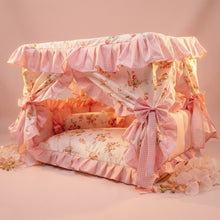 Load image into Gallery viewer, Exquisite luxury pet bed for dogs and cats featuring orthopedic comfort, handmade in Europe with baroque designer details, glamorous high-end customizable pet furniture by Aposentis. €250.00

