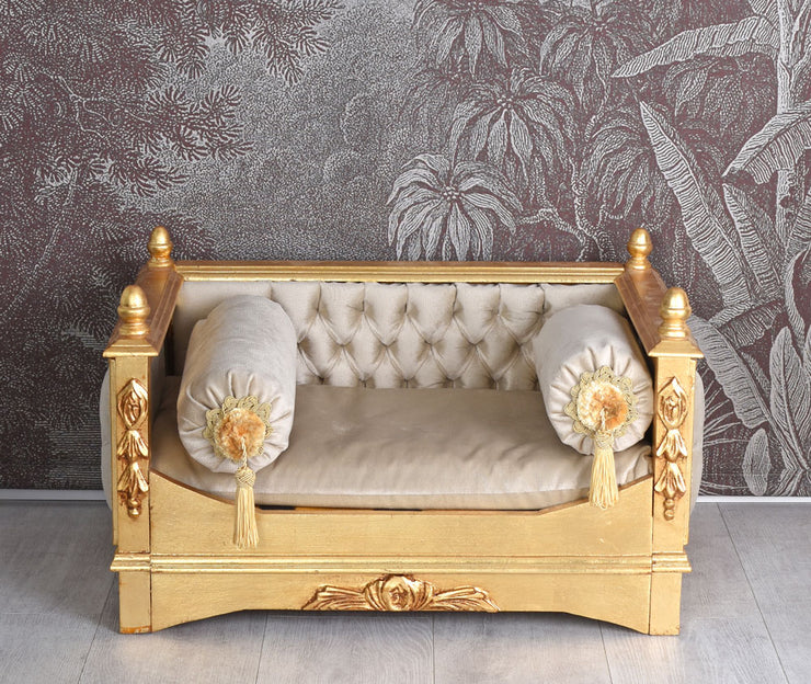 Versailles Pet Bed Ivory