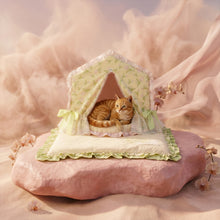 Load image into Gallery viewer, Exquisite luxury pet bed for dogs and cats featuring orthopedic comfort, handmade in Europe with baroque designer details, glamorous high-end customizable pet furniture by Aposentis. €370.00
